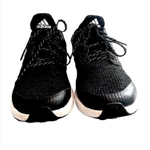 Adidas Sneaker | 6 US Women (runs big)